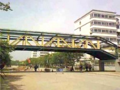 鋼結(jié)構(gòu)天橋06
