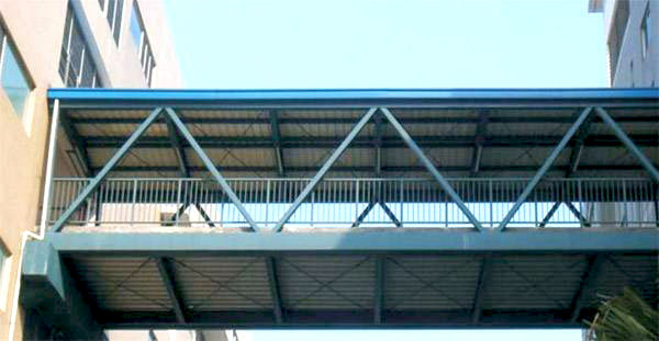 鋼結(jié)構(gòu)天橋11